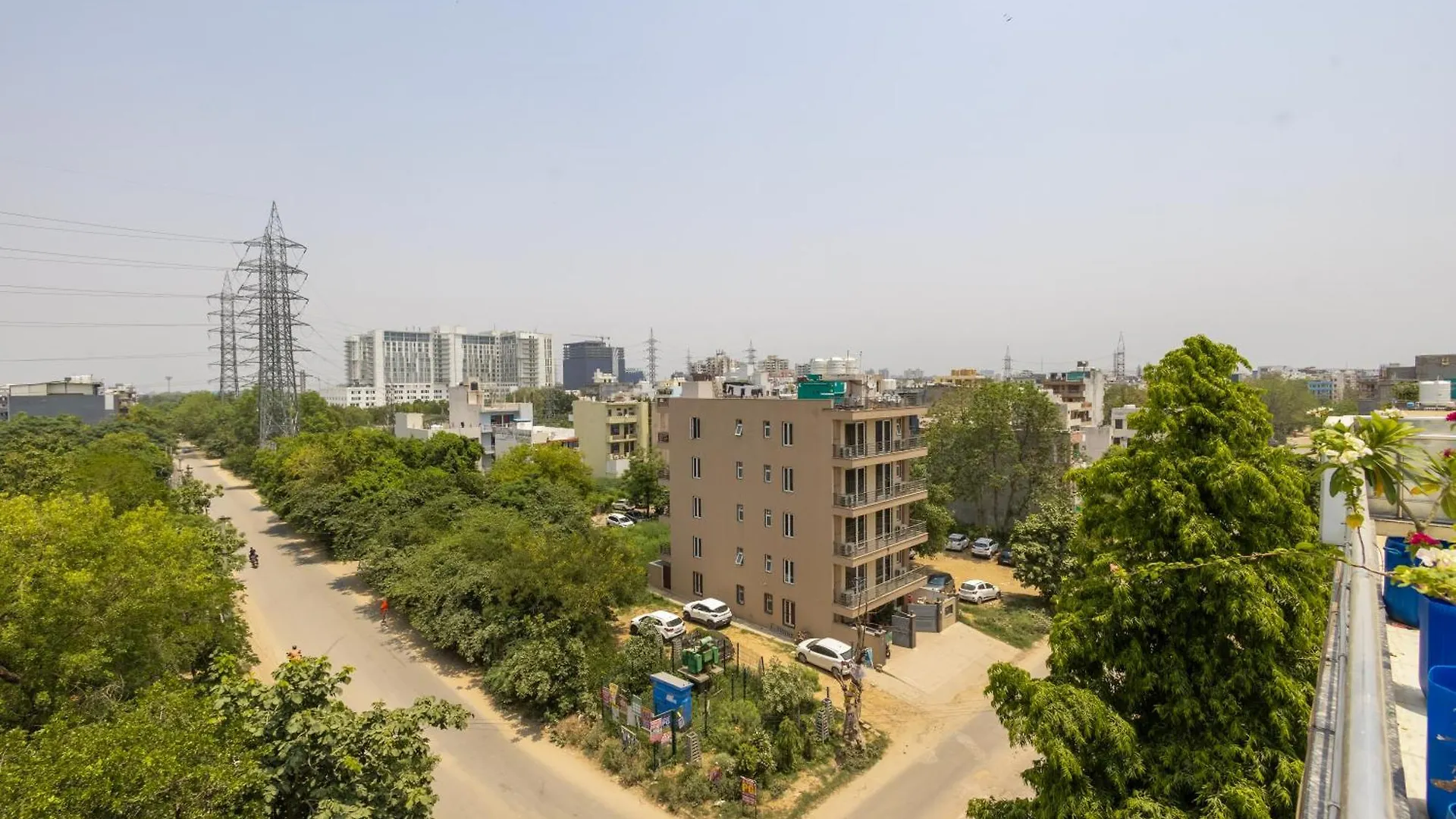 ***  Windchime 331 Hotel Gurgaon India